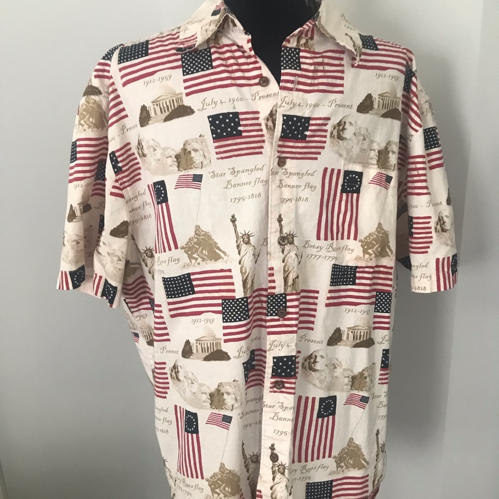 Cotton Traders Patriotic Shortsleeved Shirt. Size L